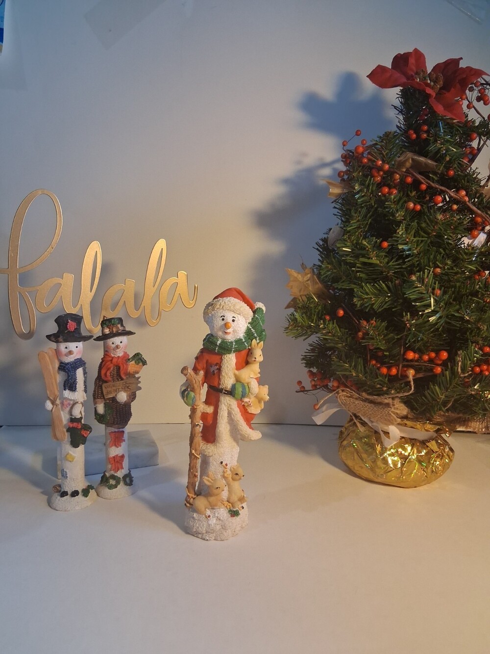 VTG " Skinny Snowman" Resin MUSICAL Figure; Xmas Decor; No Box, WORKS! EUC!